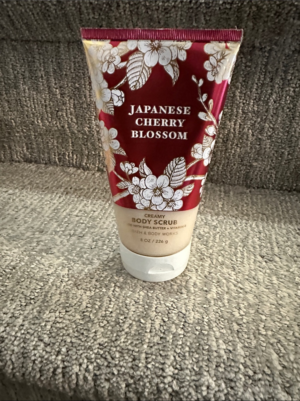 Bath & Body Works *JAPANESE CHERRY BLOSSOM* Creamy Body Scrub 8 oz SEALED!